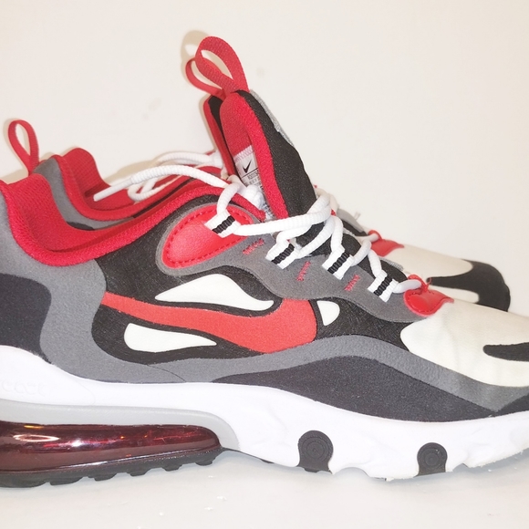 Nike Air Max 270 React. Size 6y - Picture 7 of 9